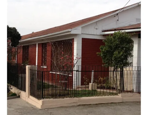 Excelente Casa 3 Dorm Amplios Terraza, Barrio Residencial