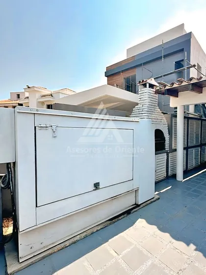 Casas Bote B Lecheria