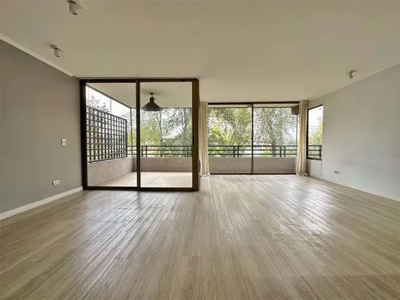 Departamento En Arriendo De 3 Dorm. En Vitacura