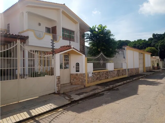 Se Vende Casa En Prebo Ii, Calle Cerrada!