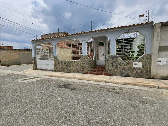 En Venta Casa En La Esmeralda Residencias Palo Negro