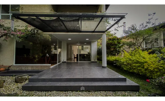 Casa Para Arriendo En El Poblado San Lucas 