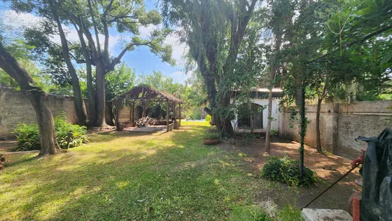 Casa A La Venta Con Gran Terreno Y Pileta A Metros Del Rio