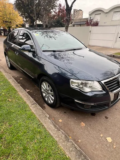 Volkswagen Passat 2.0 I Exclusive
