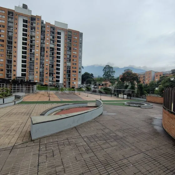 Apartaestudio En Arriendo En Laureles, Urbanizazcion Laureles Campestre