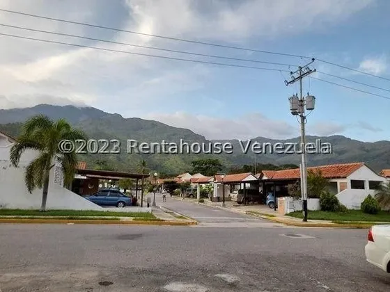 Casa En Venta La Cumaca San Diego.  Luis Quiroz  25-26416