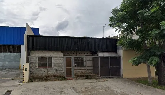 Galpon Con Vivienda En Venta En Castelar Sur