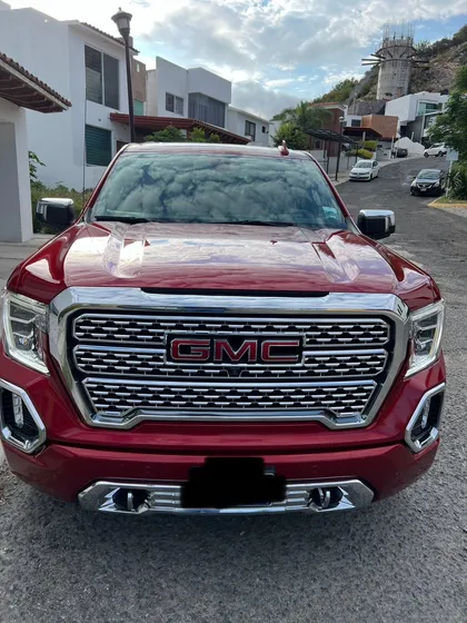 Gmc Sierra 6.2 Denali Dvd At