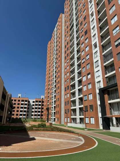 Arriendo Apartamento 68mts/excelentes Zonas Comunes