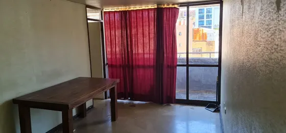 Se Vende Departamento En Valparaíso, Lado Congreso.