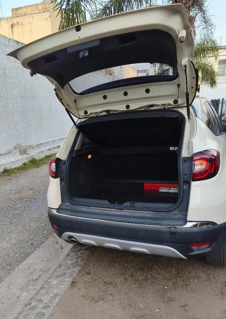 Renault Captur 2.0 Intens565801280246261764