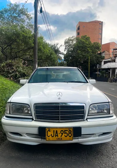 Mercedes-benz Clase C 2.4 Elegance