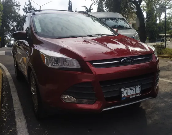 Ford Escape 2.5 S Plus Mt