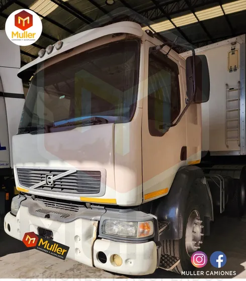 Volvo Vm 260 Modelo 2006 Cd No Scania Mercedes Iveco Ford