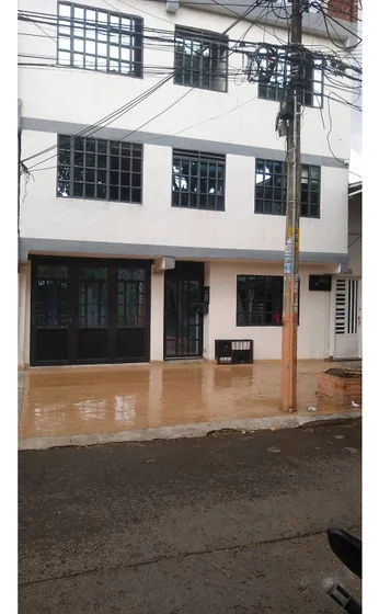 Alquilo Apartaestudio En Aranjuez 303 