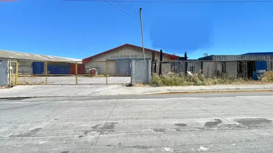 Propiedad Industrial De Uso Bodega Y Almacenaje, Estratégica