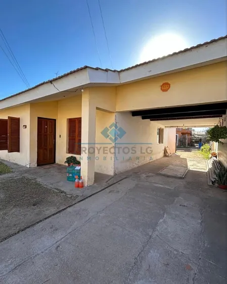 Casa 3 Dormitorios En Colonia Caroya