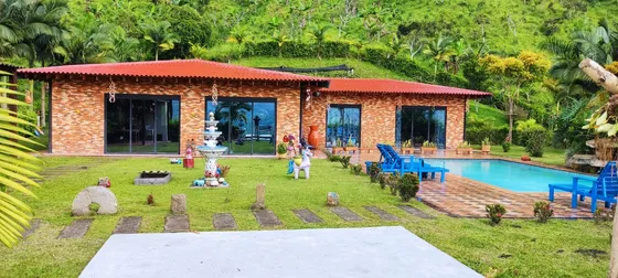 Se Vende Hermosa Finca En La Vega (15293).
