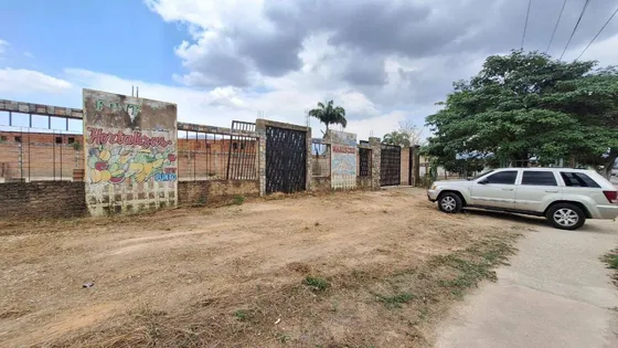 Iris Hernandez Alquila Terreno De 1000 M2, En San Diego. Carabobo