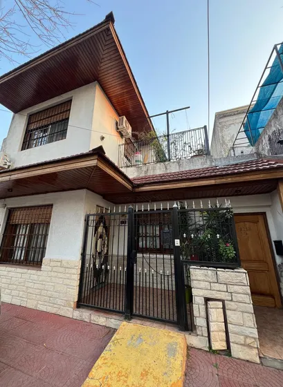 Ph De Cuatro Ambientes A La Venta En Sarandi