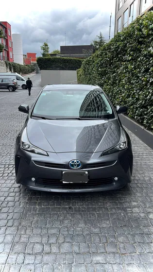 Toyota Prius 1.8 Premium Cvt