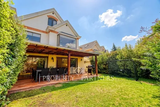 Estupenda Casa En Condominio. San Carlos De Apoqui...