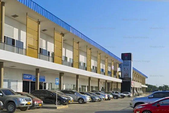 Local En Arriendo En Zona Industrial. Cod A1004061