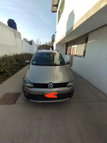 Volkswagen Suran Cross Highline