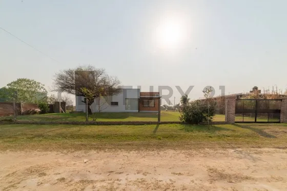 Casa De 1 Dormitorio En Venta, Villa California, Rincon.