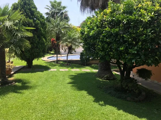 Casa En Venta De Un Nivel Con Uso De Suelo Comercial En Centro De Cuernavaca