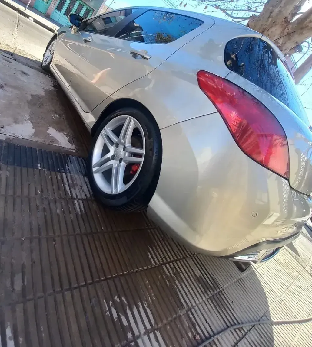 Peugeot 308 2.0 Feline 143cv Tiptronic