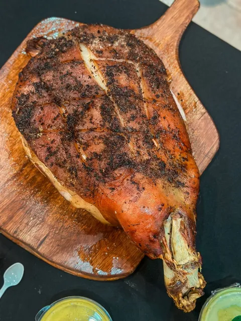 Servicio De Catering A Domicilio Pernil Vaca, Cerdo, Pastro 