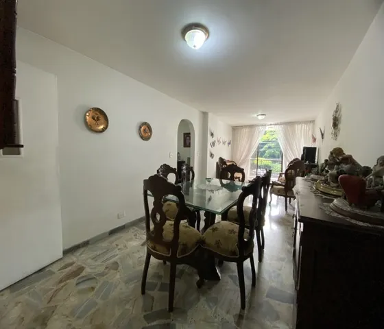 Apartamento En Venta Barrio Limonar