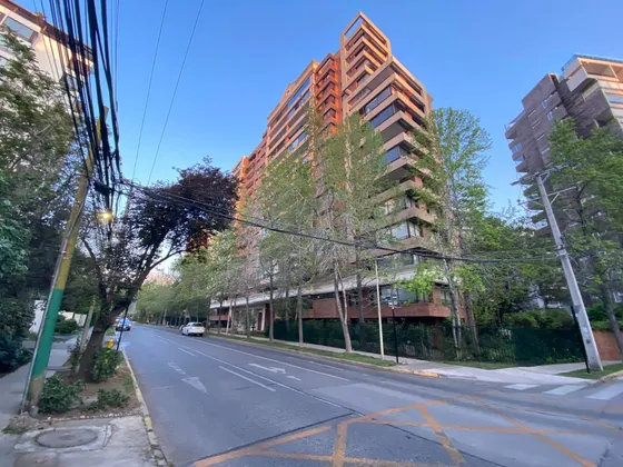 Inversión - Vende Depto - Sector Metro Colón / Vespucio