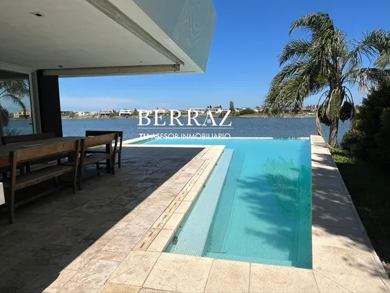 Casa Venta 3 Dormitorios San Sebastian Area 5 Lote De 1125 M2 Escobar