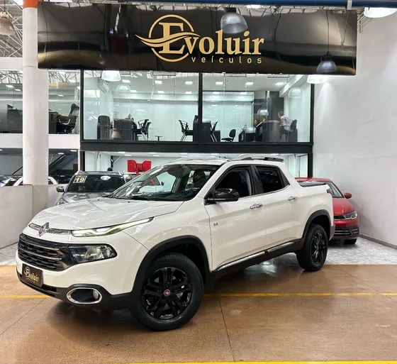 Fiat Toro 2.4 16v Multiair Volcano