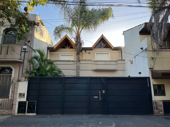 Casa En Venta En Caseros