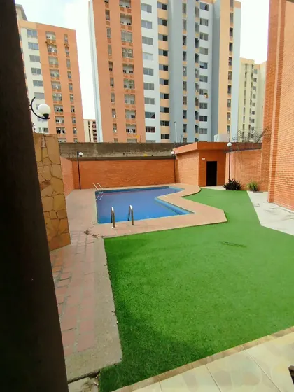 Fg Apartamento En Res. Ineska Mañongo Cerca Del Sambil Valencia