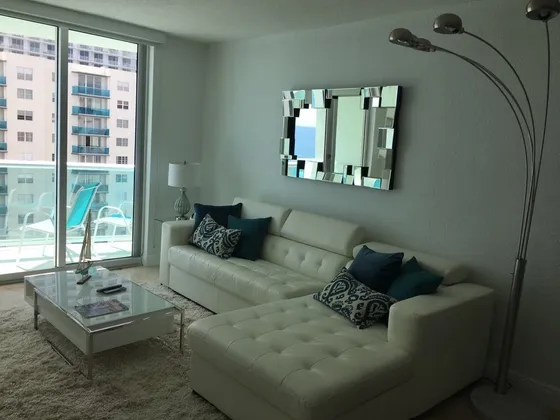 Depto. Hollywood, Miami. Sobre La Playa!!!