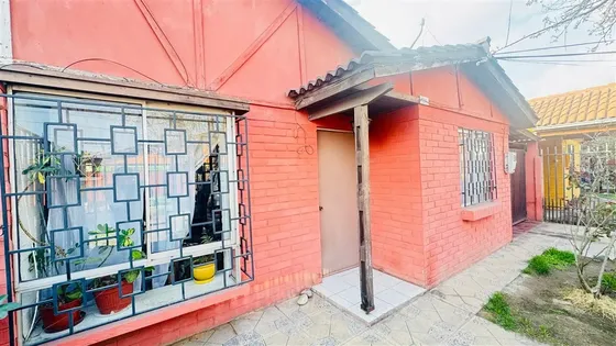Casa En Venta De 3 Dorm. En Quilicura