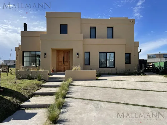 Casa En Pilará I Mallmann Propiedades