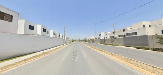 Casa En Venta De Dos Niveles Dentro De Privada 