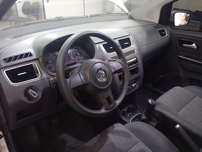 Volkswagen Fox 2014 1.6 Vht Trend Total Flex 5p — foto 7