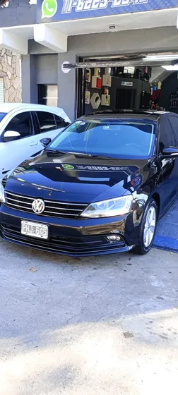Volkswagen Vento 2.5 Advance Plus 170cv Tiptronic