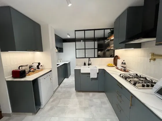 2 Suites Remodelado Venta 3d4b &#43;e 2e1b Militares Las Con