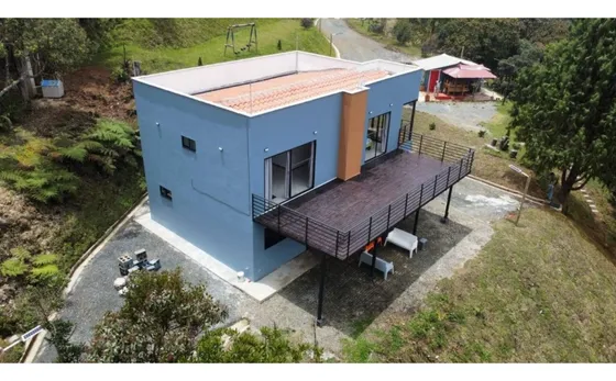 Casa En Venta En Envigado Sector Catedral