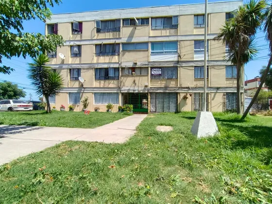 Venta  En Cerrillos 2 D  1 B Con Estacionamiento Plaza Maipu