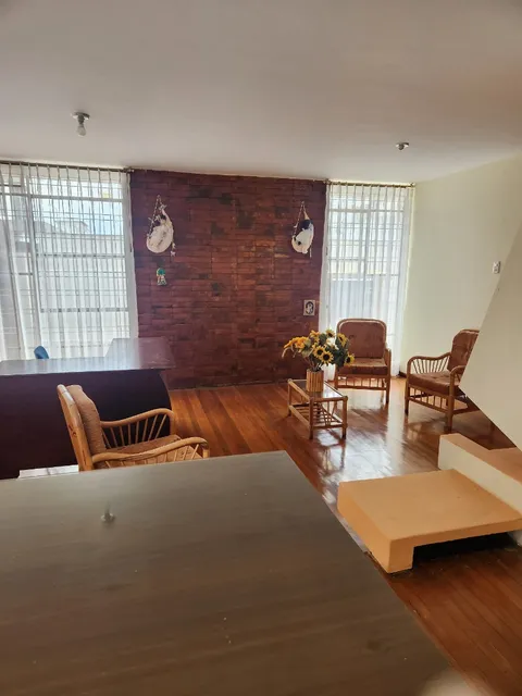 Arriendo Habitaciones Para Señoritas Estudiantes De La Universidad, En La Gasca
