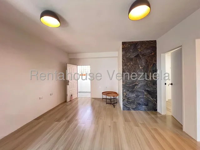 Asg Te Ofrezco Apartamento A Estrenar En Urb Los Caobos, Edificio De Nueva Data Con Planta Electrica 25-16736