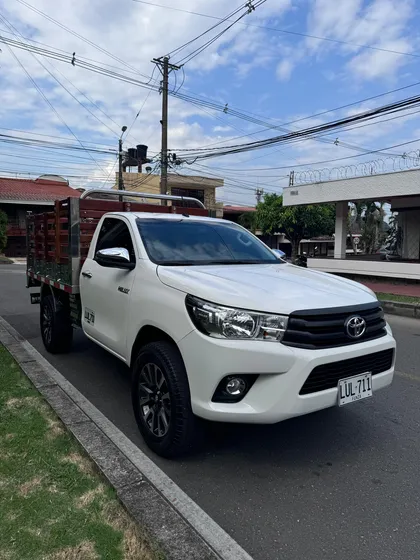 Toyota Hilux 2.7l